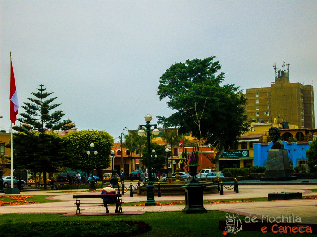 Plaza Bolivar - O que fazer em Lima