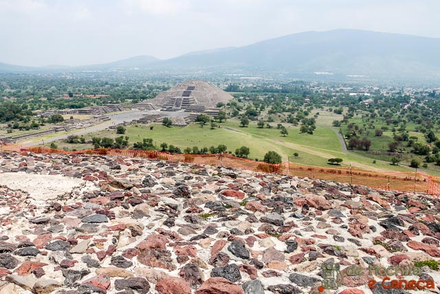 Vista a partir do cume da Pirámide del Sol. Vista a partir do cume da Pirámide del Sol. Teotihuacan