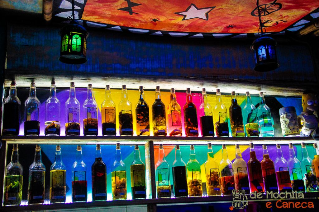 bares com temática latina