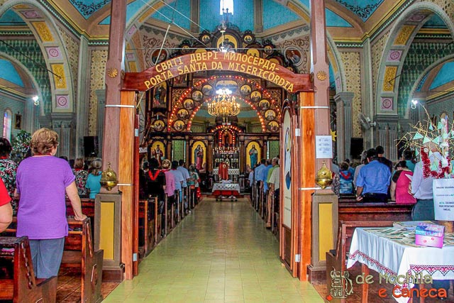 Interior da Igreja São Josafat. Pequena Ucrânia