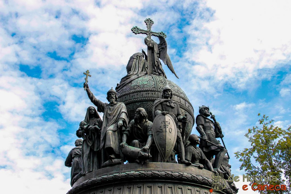  Monumento ao Milênio da Rússia.