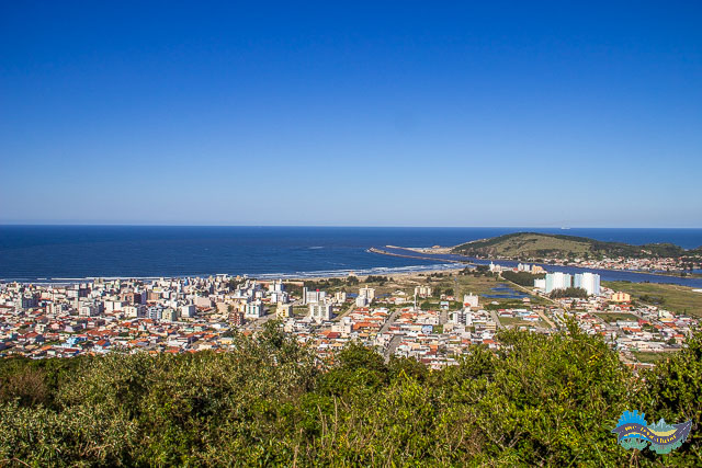Praia do Mar Grosso e Molhes.