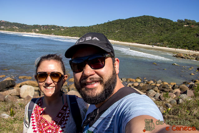 Trilha da Praia do Rosa até a Praia da Ferrugem.
