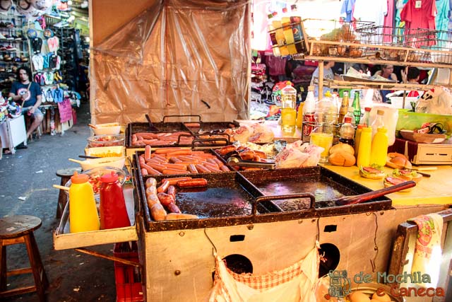Comida de rua no Mercado 4. 