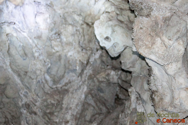 gruta-bacaetava-Formas nas pedras