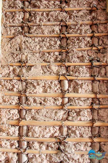 Parte original da parede feita com pau a pique