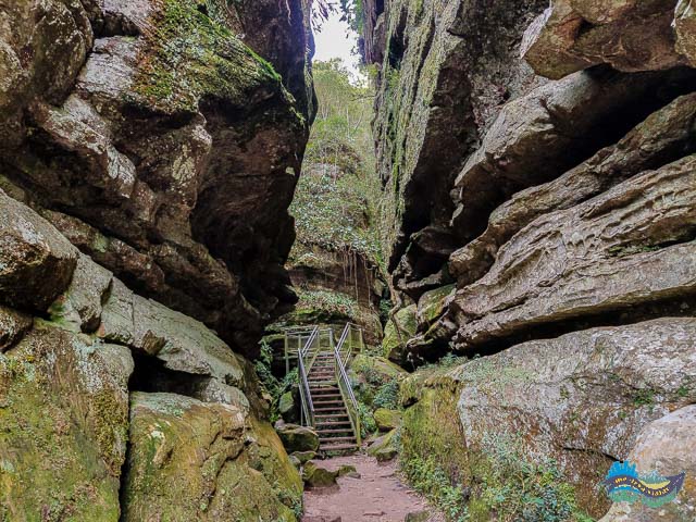 Parque do Monge - Acesso a Gruta. 