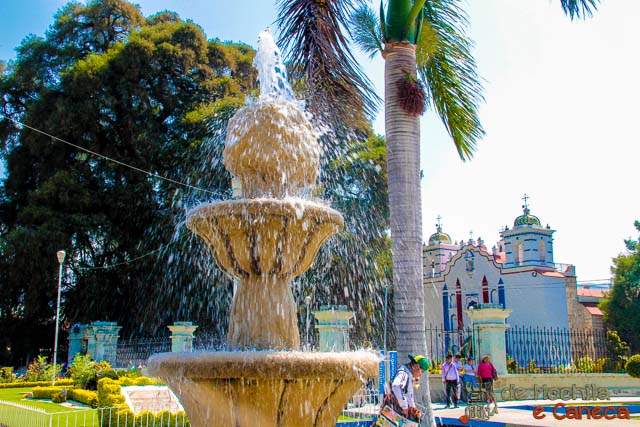 Santa María del Tule - Praça Principal. Praça Principal.