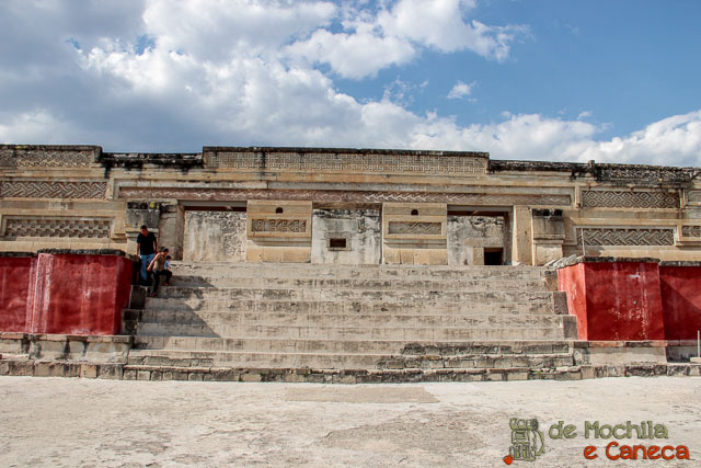 Mitla, o lugar dos Mortos Mitla, o lugar dos Mortos.