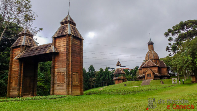 Memorial Ucraniano - Parque Tingui