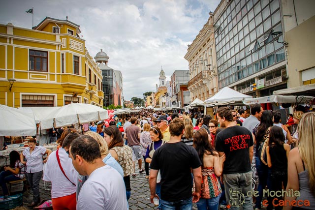 atrativos imperdíveis de Curitiba-Feira do largo da Ordem 