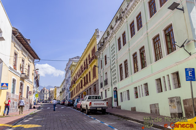 Começando o Free Walking Tour pelas ruas de Quito. Centro Histórico de Quito