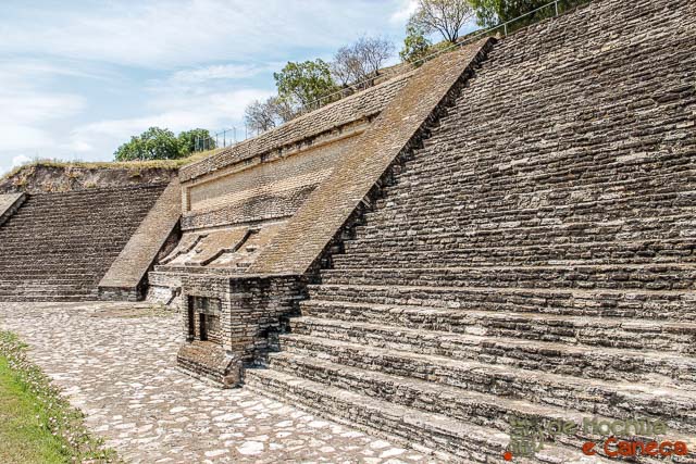 Patio de los Altares - Detalhe. Grande Piramide de Cholula-Patio de los Altares