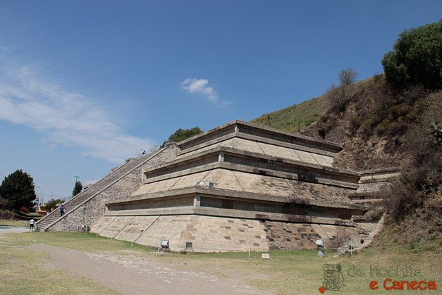Pedaço exposto da Pirâmide de Tepanapa. Grande Pirâmide de Cholula- Mexico