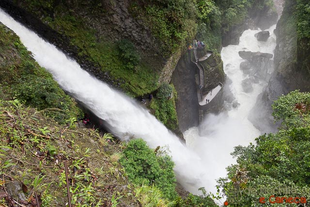 El Pailón del Diablo visto do alto.