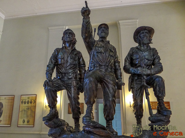 Che Guevara, Fidel Castro e Camilo Cienfuegos. Che Guevara, Fidel Castro e Camilo Cienfuegos. Museu de la Revolución.