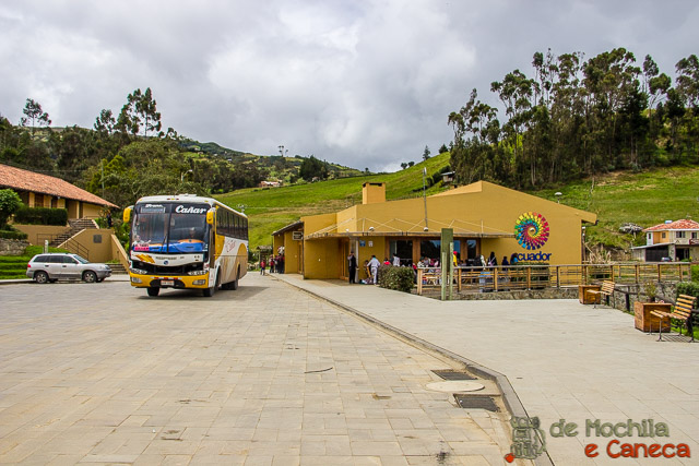 Ônibus que vai até Ingapirca. Ônibus que vai até Ingapirca.