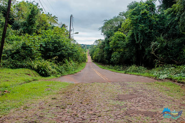 Estrada que dá acesso à Missão Jesuíta de Santa Ana. Estrada que dá acesso à Missão Jesuíta de Santa Ana.