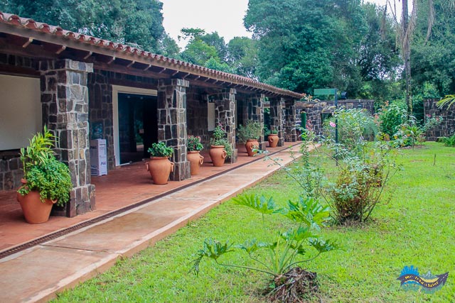 Pequeno Museu e administração do parque. Pequeno Museu e administração do parque.