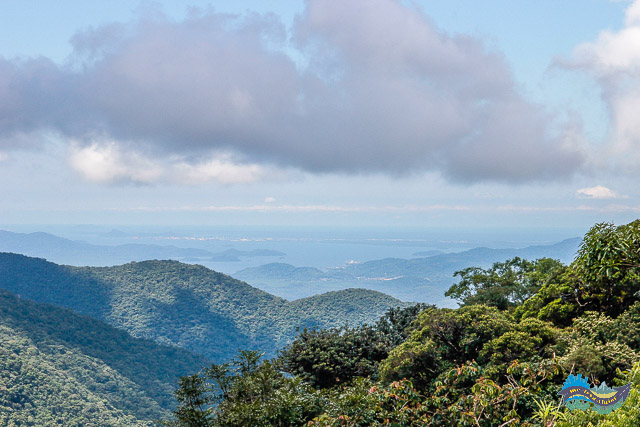 Mirante na Estrada da Graciosa. Baia de Antonina vista a partir da Estrada da Graciosa.