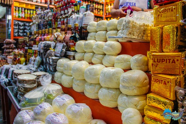 Mercado Benito Juarez - Queijo de Oaxaca
