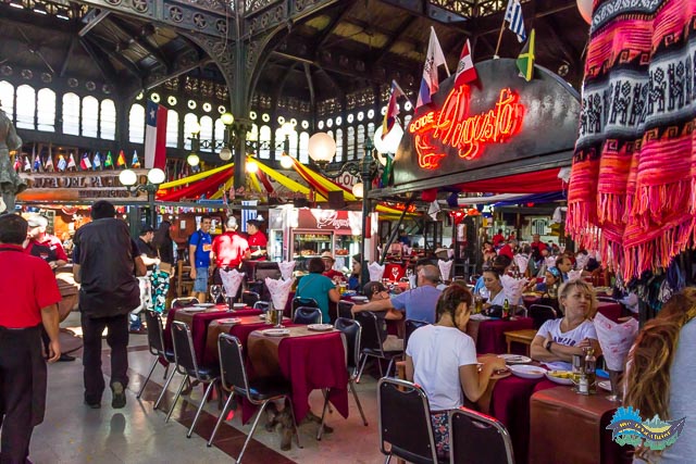 Restaurante no Mercado de Santiago