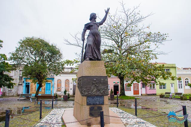 Monumento a Anita Garibaldi Monumento a Anita Garibaldi