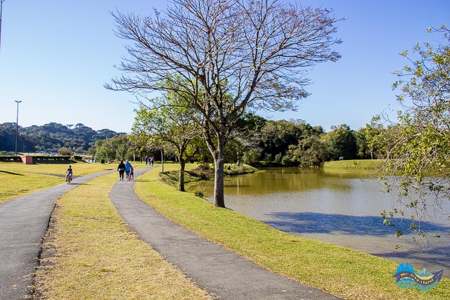 Pista de caminhada e Ciclovia no Parque Tingui Parque Tingui