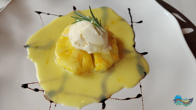 Abacaxi flambado da Nati - Restaurante em Garopaba