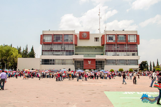 Protesto em frente a sede do governo. Protesto na cidade de Pachuca - Hidalgo