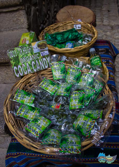 Produtos a base de folhas de coca. 