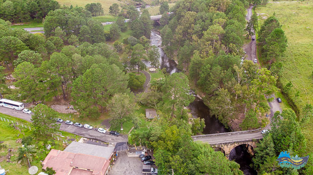 Vista aérea do Recanto dos Papagaios e da Ponte de Dom Pedro. Recanto dos Papagaios - vista aérea - Ponte.