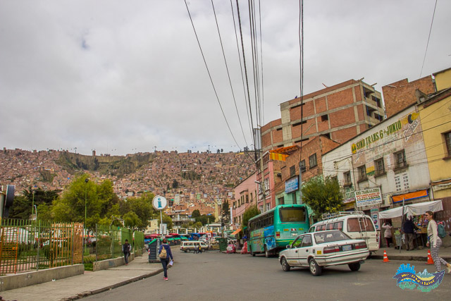 Lateral do cemitério. Lateral do cemitério.