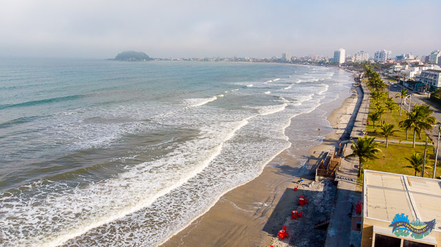 Praia Central de Guaratuba. Praia Central de Guaratuba.