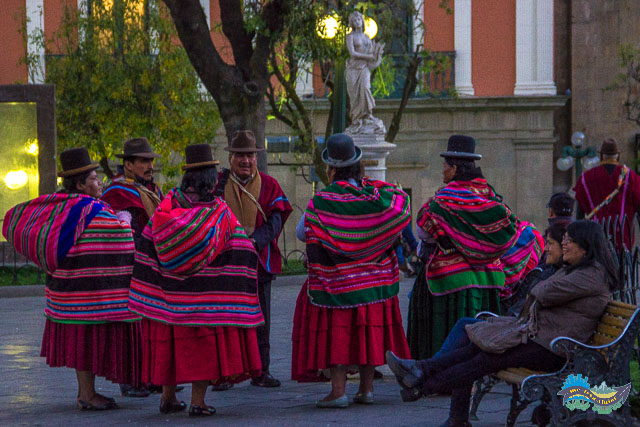 Trajes típicos andinos. Trajes típicos andinos.