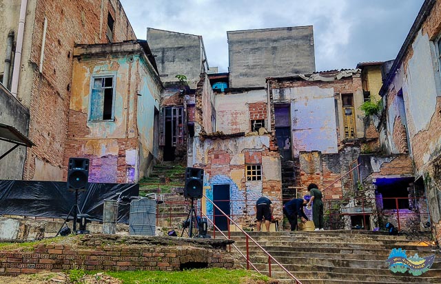 Casas deterioradas na Vila Itororó