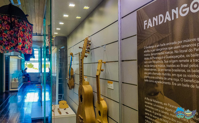 Museu de Arqueologia e Etnologia da UFPR Museu de Arqueologia e Etnologia da UFPR