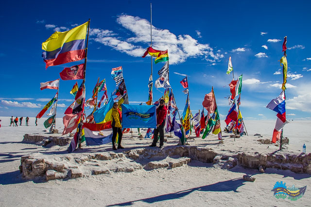 Ilha das bandeiras - Salar de Uyuni